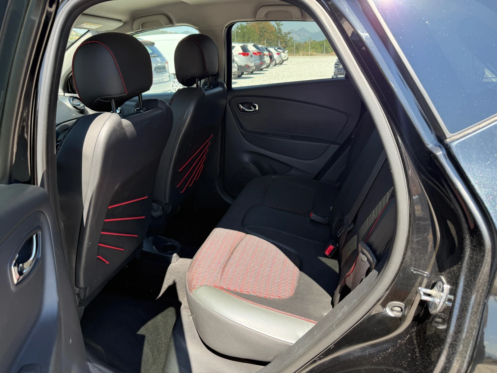 Renault Captur 1.5DCI NAVI CAMERA, снимка 12 - Автомобили и джипове - 55774169