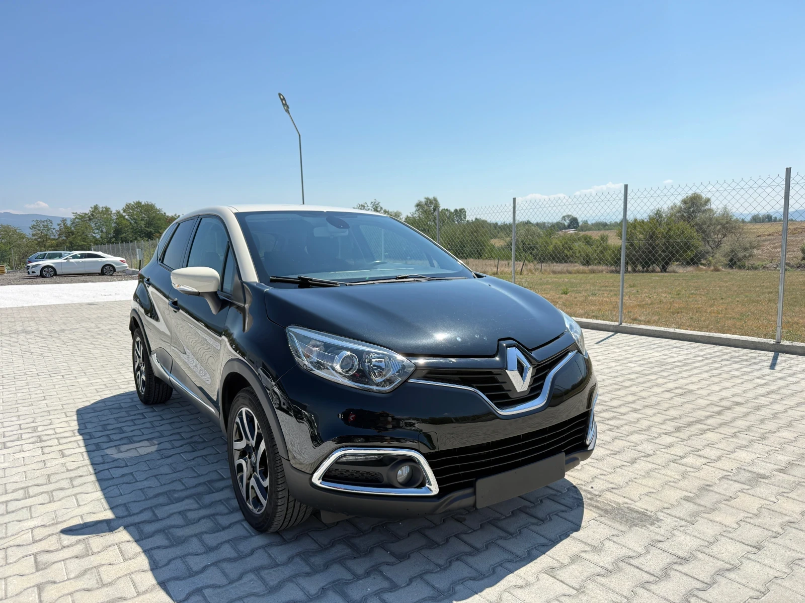 Renault Captur 1.5DCI NAVI CAMERA, снимка 8 - Автомобили и джипове - 55774169