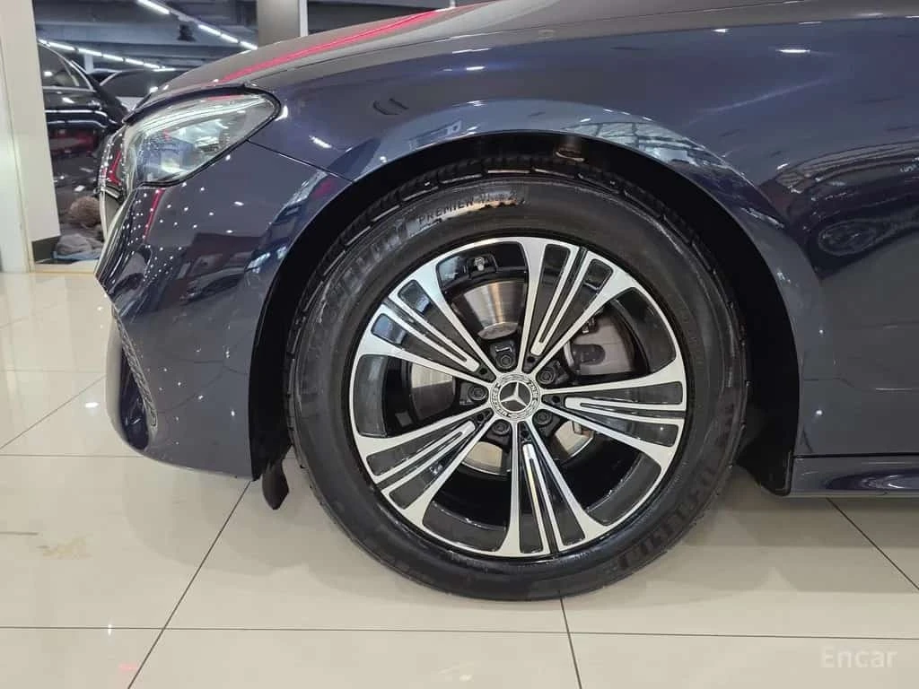 Mercedes-Benz E 200 E200 Avantgarde, снимка 5 - Автомобили и джипове - 56210356