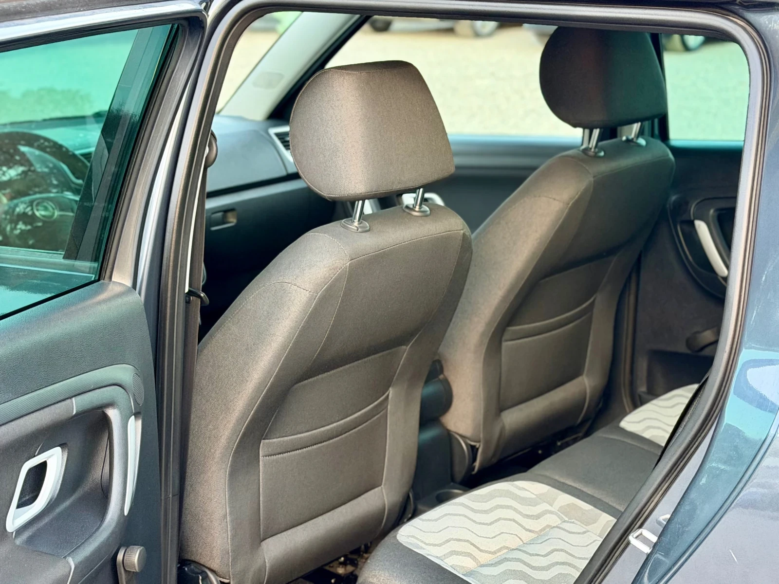 Skoda Fabia 1.2i * ��� ����* * 107���.* * ��������*  | Mobile.bg � ����������� 10