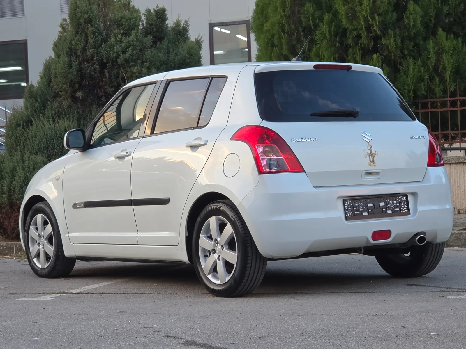 Suzuki Swift 1.3i 92hp * �������� * EURO 4 * ������ *  | Mobile.bg � ����������� 7