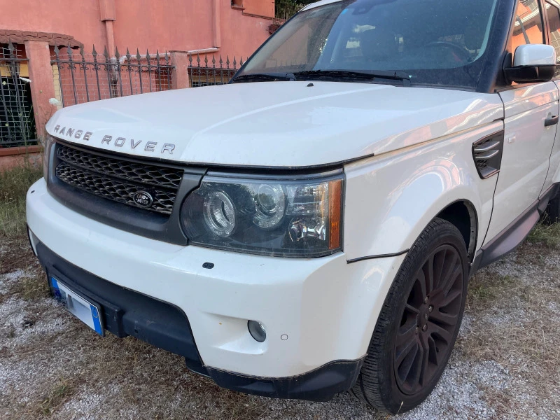 Land Rover Range Rover Sport 3.0 дизел 245 коня , снимка 2 - Автомобили и джипове - 47438875