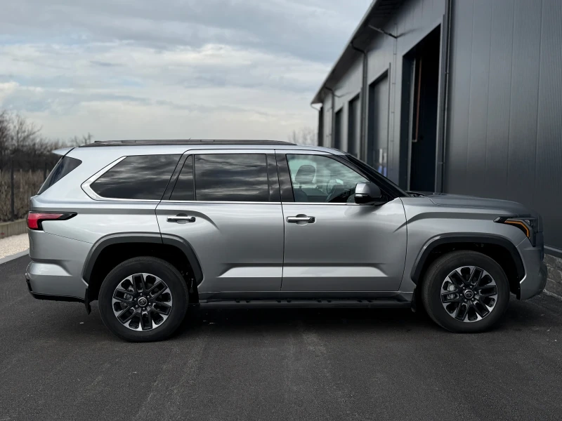 Toyota Sequoia Hibrid, снимка 5 - Автомобили и джипове - 53497391