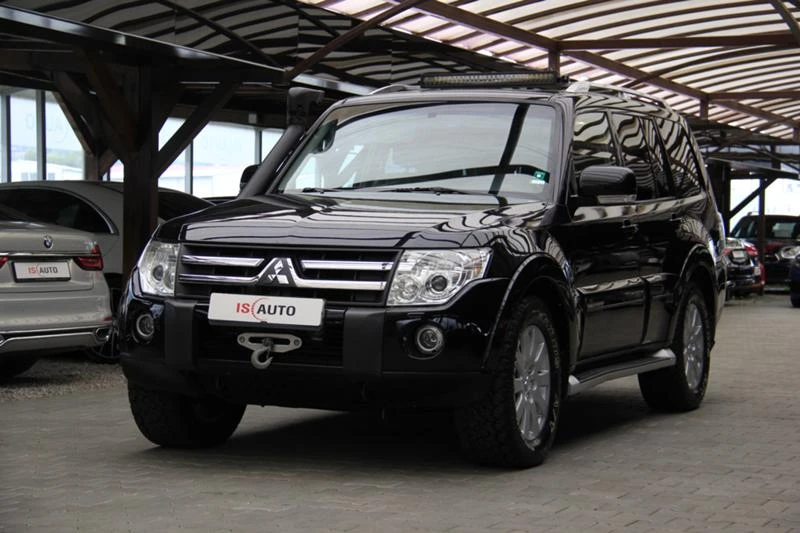 Mitsubishi Pajero 3.8 V6 /Automat /Panorama/Kamera/Navi, снимка 3 - Автомобили и джипове - 34314452