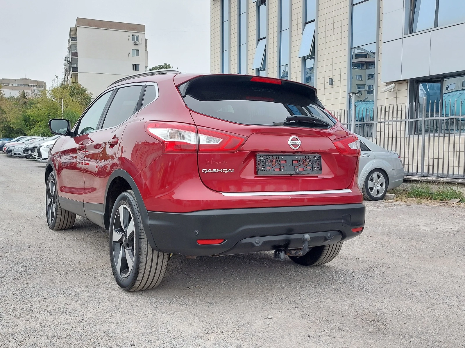 Nissan Qashqai 1.6dCi 131кс 4X4 ПАНОРАМА NAVI КАМЕРА 360 KEYLESS - изображение 7