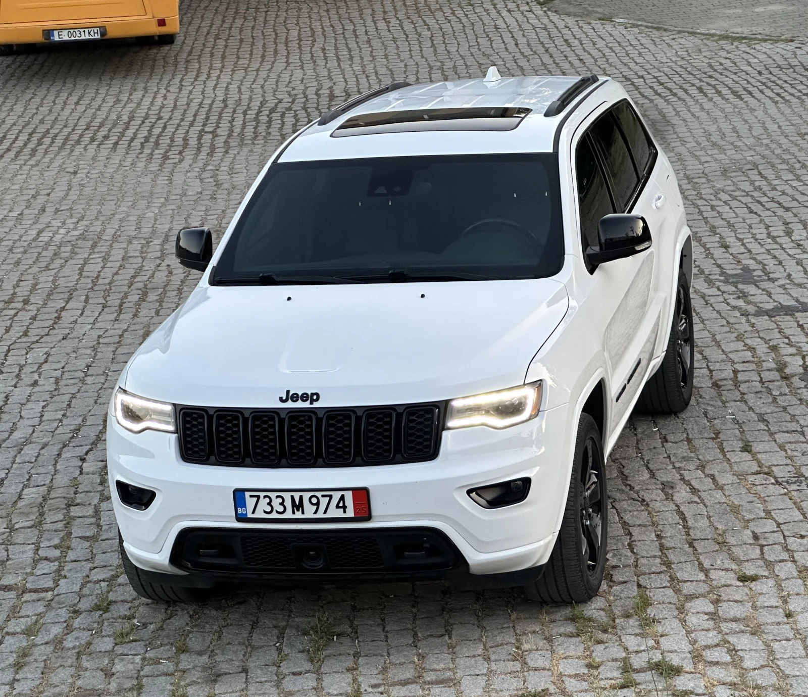 Jeep Grand cherokee Black&White Edition - изображение 3