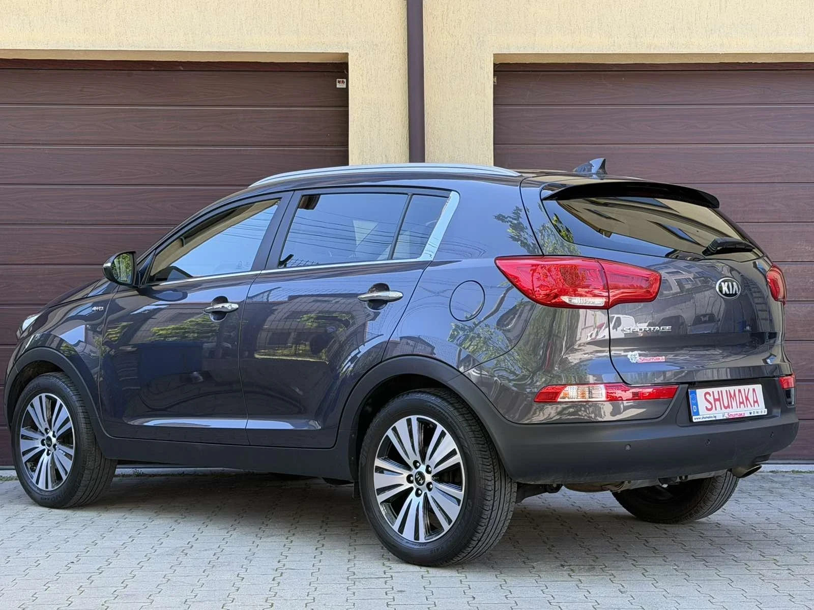 Kia Sportage 2.0i 4X4*  ПЪЛНА СЕРВИЗНА ИСТОРИЯ В КИА!, снимка 5 - Автомобили и джипове - 54690964