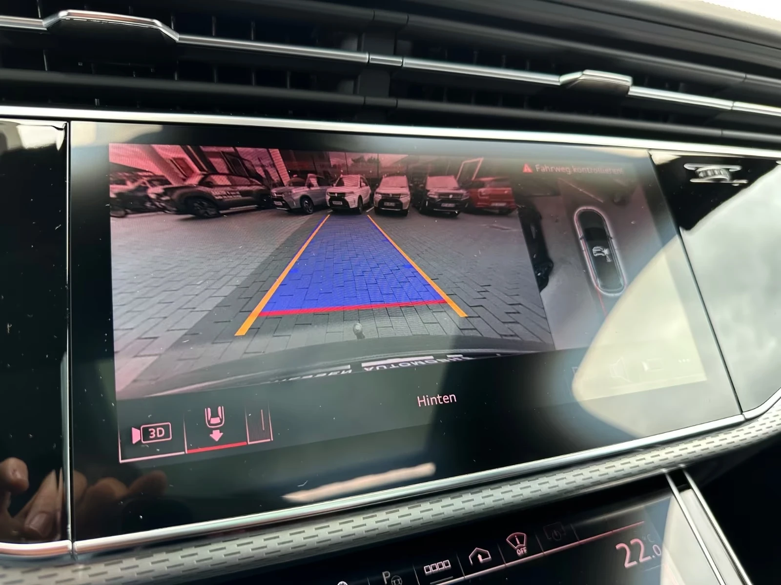 Audi SQ7 FACELIFT / B&O / MATRIX / HUD/ 360 / PANO, снимка 10 - Автомобили и джипове - 55057852