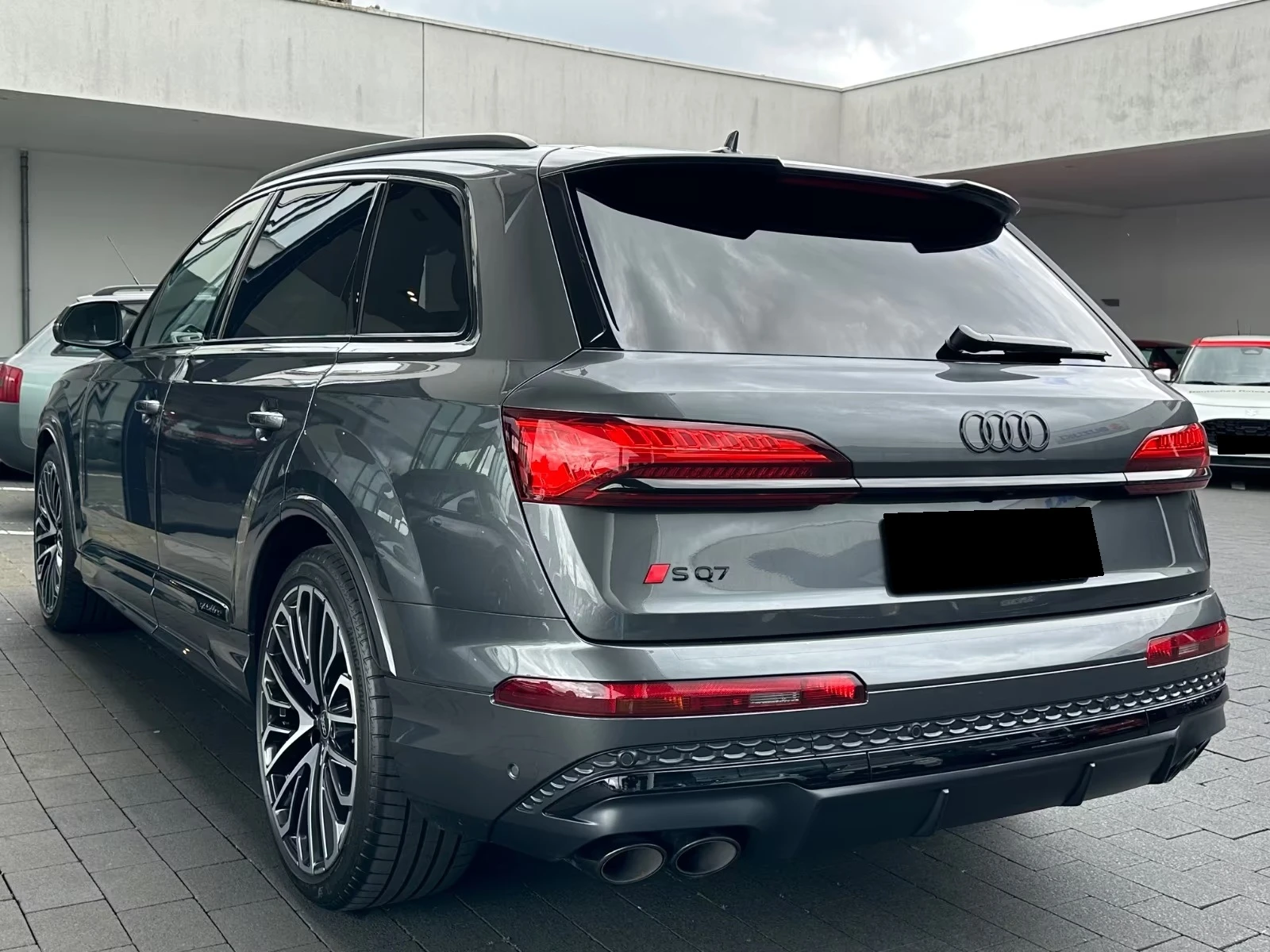 Audi SQ7 FACELIFT / B&O / MATRIX / HUD/ 360 / PANO, снимка 6 - Автомобили и джипове - 55057852