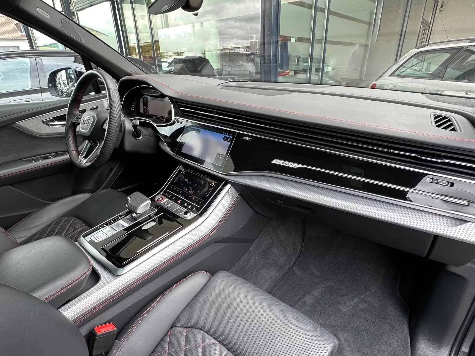 Audi SQ7 FACELIFT / B&O / MATRIX / HUD/ 360 / PANO, снимка 15 - Автомобили и джипове - 55057852