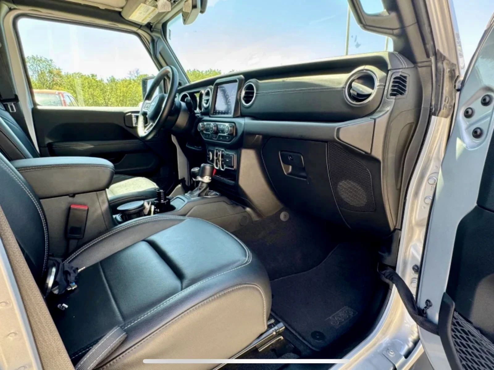 Jeep Wrangler 4XE, снимка 12 - Автомобили и джипове - 55133900