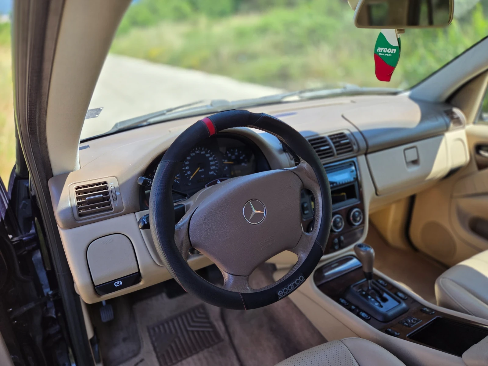 Mercedes-Benz ML 270, снимка 11 - Автомобили и джипове - 55154859