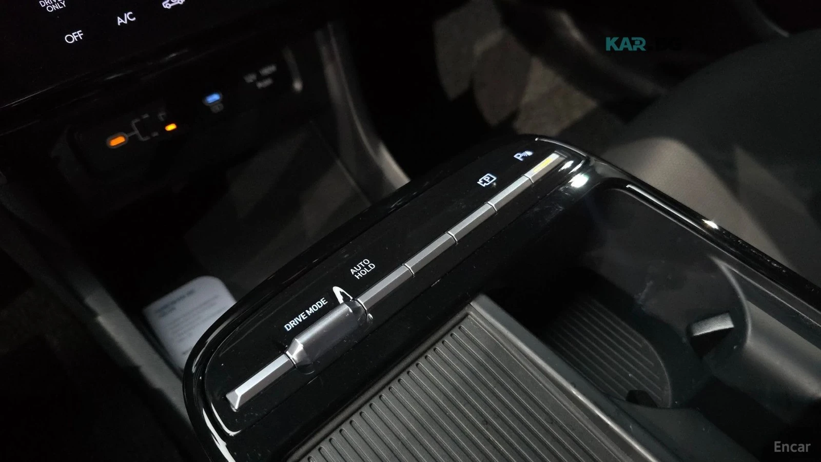 Hyundai Tucson HEV-1.6/MODERN/REAR-CAMERA/DRIVE-ASSISTS, снимка 13 - Автомобили и джипове - 55378408