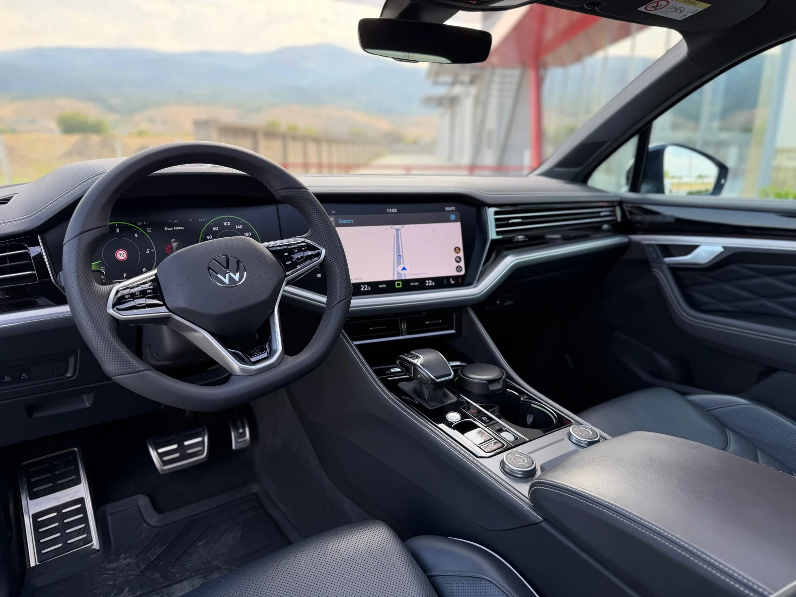 VW Touareg 1 Ви собственик !, снимка 17 - Автомобили и джипове - 55837577