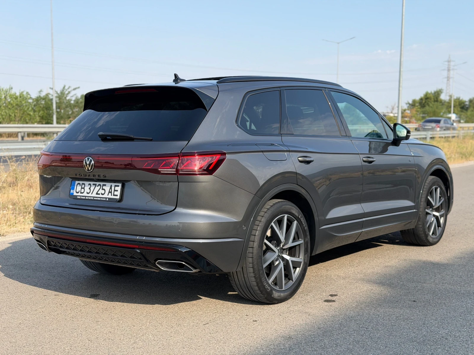 VW Touareg 1 Ви собственик !, снимка 5 - Автомобили и джипове - 55837577