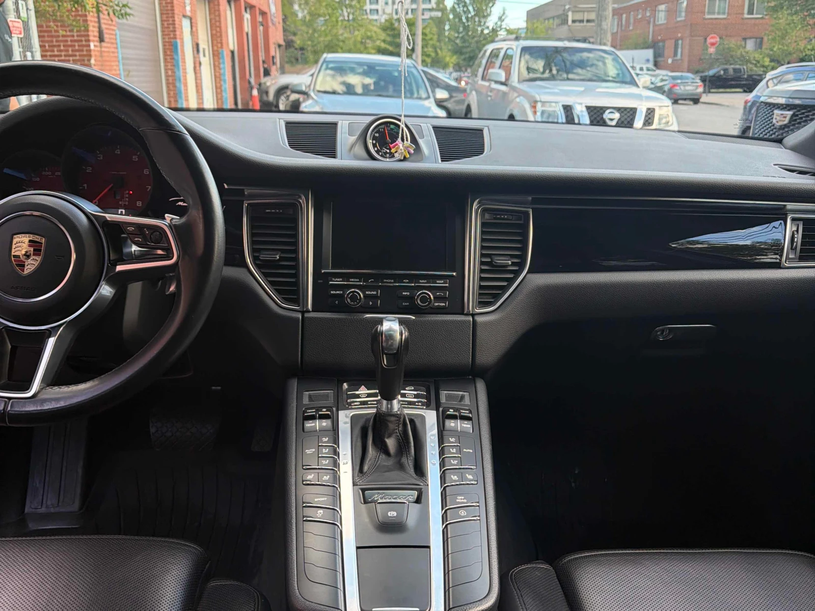 Porsche Macan * S * CARFAX * ОПЦИЯ ЗА ФИНАНСИРАНЕ, снимка 9 - Автомобили и джипове - 55874828