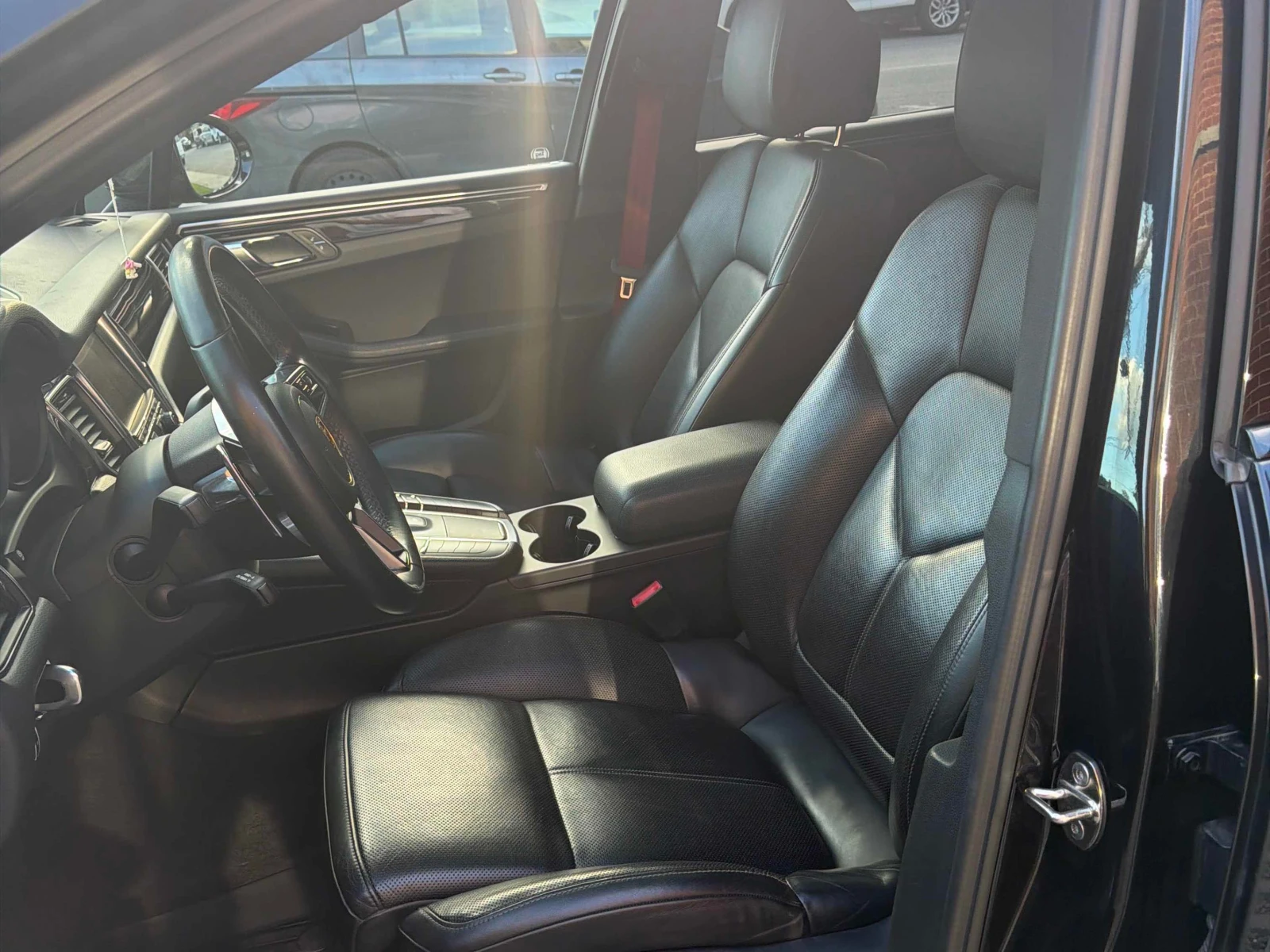 Porsche Macan * S * CARFAX * ОПЦИЯ ЗА ФИНАНСИРАНЕ, снимка 11 - Автомобили и джипове - 55874828