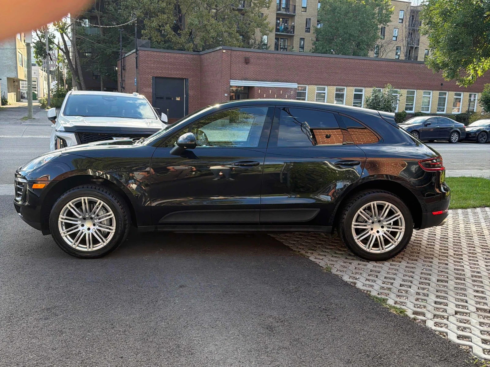 Porsche Macan * S * CARFAX * ОПЦИЯ ЗА ФИНАНСИРАНЕ, снимка 2 - Автомобили и джипове - 55874828