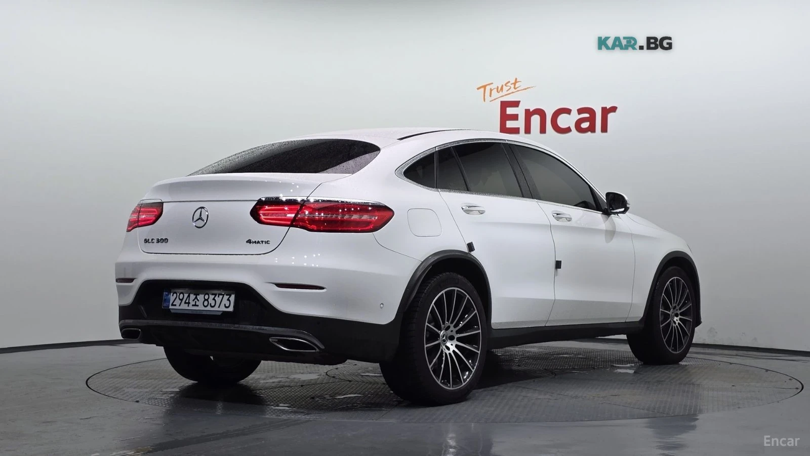Mercedes-Benz GLC 300 4MATIC AMG COUPE* HUD* 360* КОЖА* НАВИ* ПАНО, снимка 2 - Автомобили и джипове - 56004232
