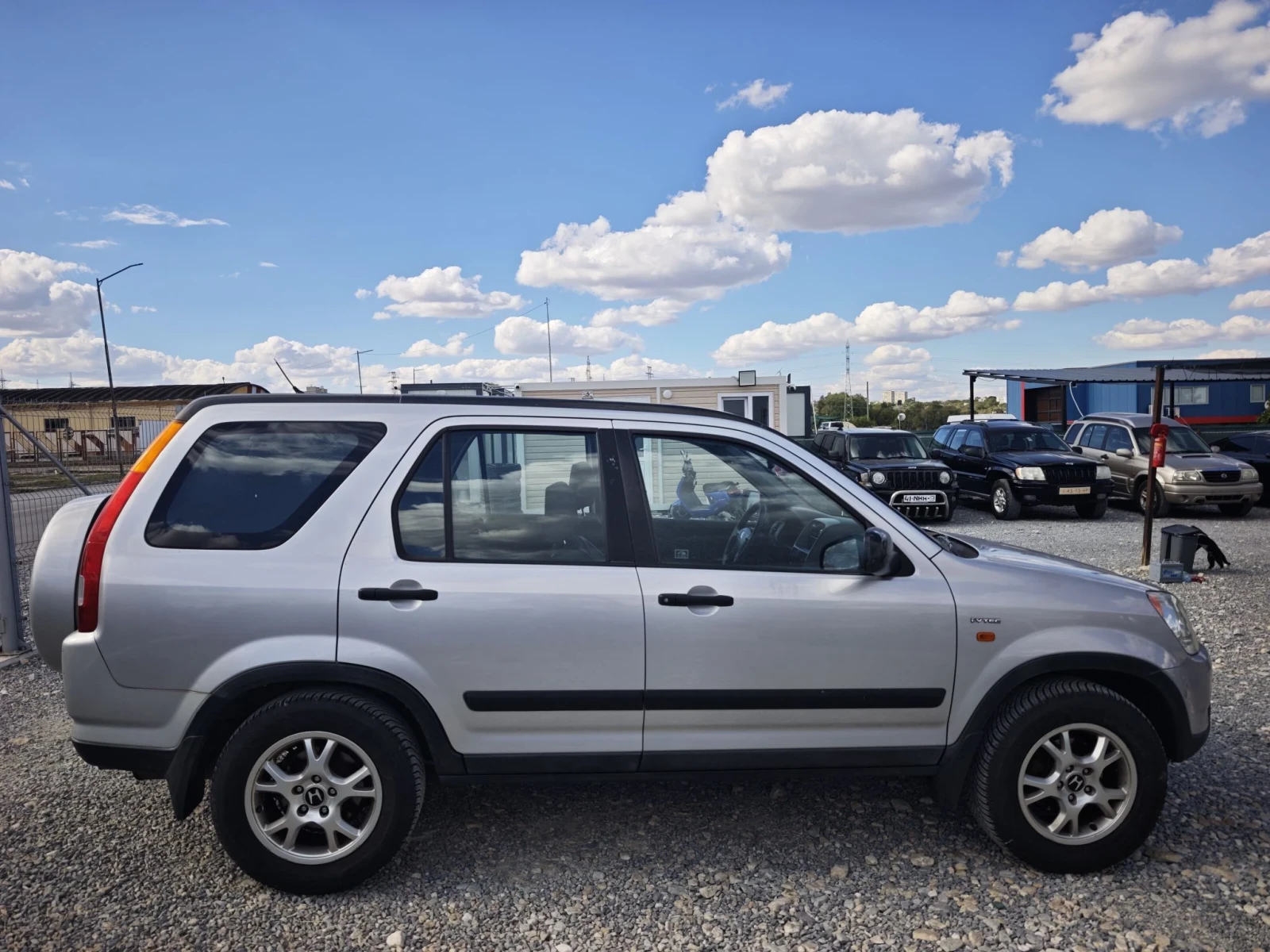 Honda Cr-v 2.0 150ks, снимка 4 - Автомобили и джипове - 56215526