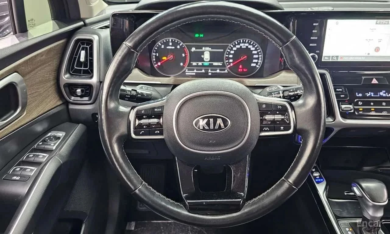 Kia Sorento, снимка 13 - Автомобили и джипове - 56716815
