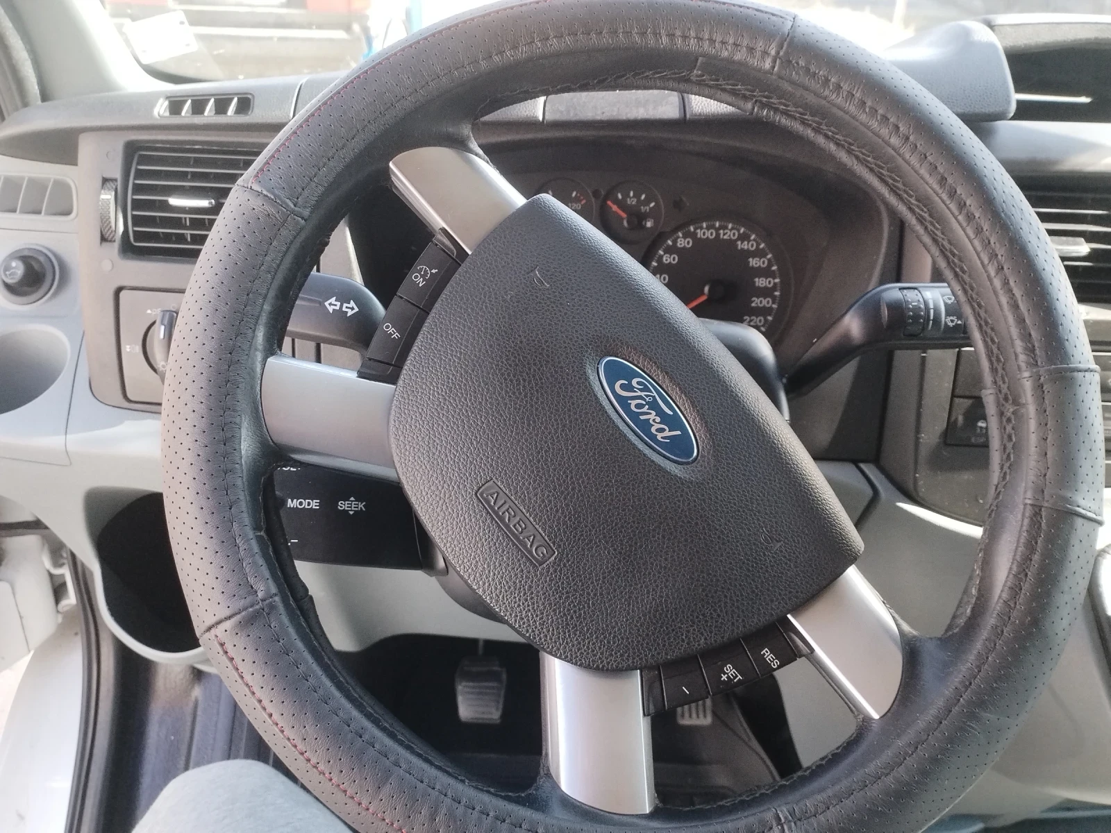 Ford Transit  - изображение 8