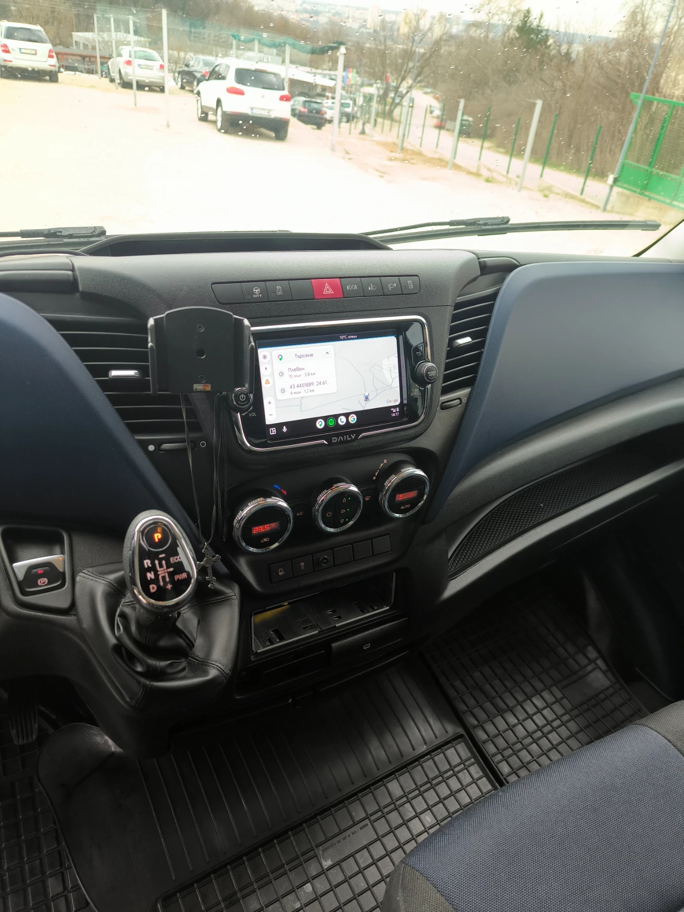 Iveco 35c18 3.0 TDi 180 к.с СПЕЦИАЛЕН ЛУКС ШВЕЙЦАРИЯ, снимка 9 - Бусове и автобуси - 53917735