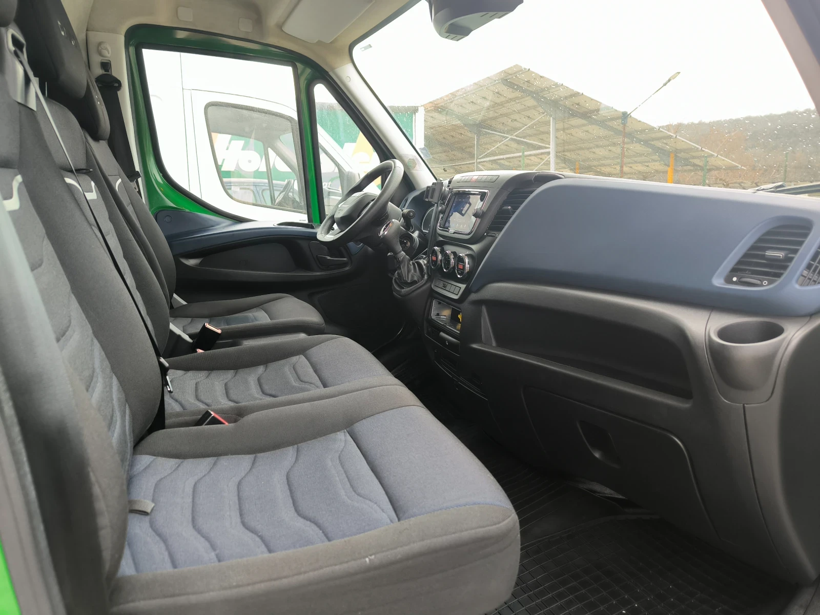 Iveco 35c18 3.0 TDi 180 к.с СПЕЦИАЛЕН ЛУКС ШВЕЙЦАРИЯ, снимка 10 - Бусове и автобуси - 53917735