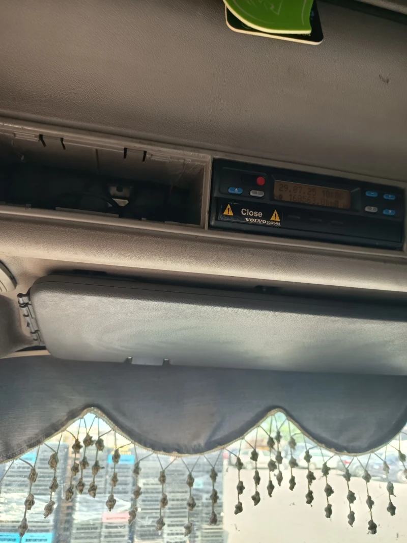 Volvo Fh 12 Хенгер, снимка 9 - Камиони - 52410751