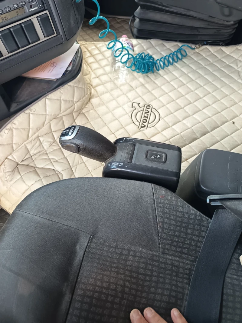 Volvo Fh 12 Хенгер, снимка 14 - Камиони - 52410751