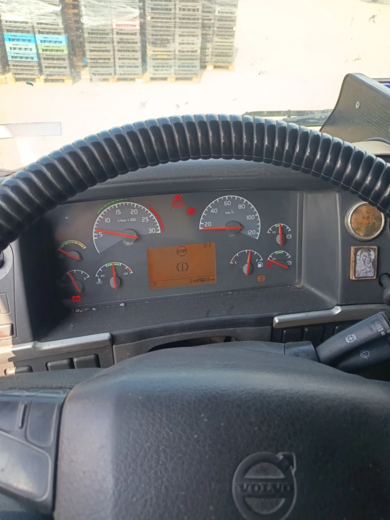 Volvo Fh 12 Хенгер, снимка 15 - Камиони - 52410751