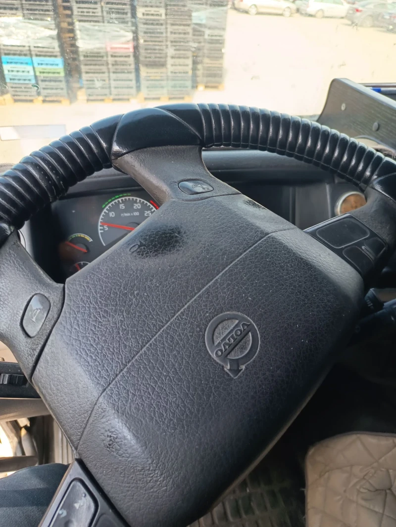 Volvo Fh 12 Хенгер, снимка 13 - Камиони - 52410751