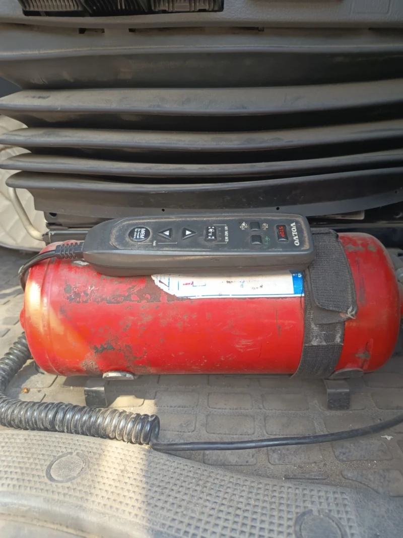 Volvo Fh 12 Хенгер, снимка 17 - Камиони - 52410751