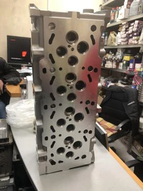 Цилиндрова глава Hyundai Santa Fe 2.2 CRDI 2210027750/  Kia Sportage 2. 0 CRDI 2005-, снимка 2