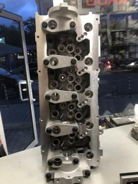 Цилиндрова глава Hyundai Santa Fe 2.2 CRDI 2210027750/  Kia Sportage 2. 0 CRDI 2005-, снимка 4