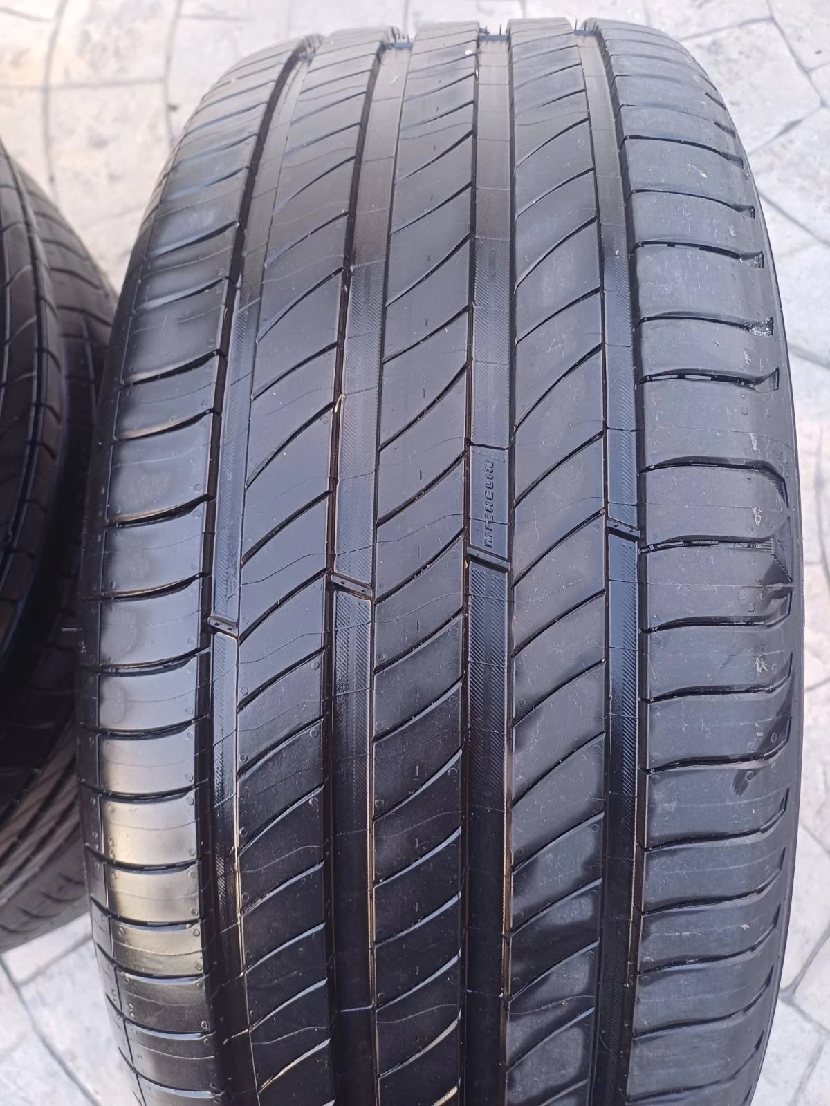 ���� 245/45R19 | Mobile.bg � ����������� 4