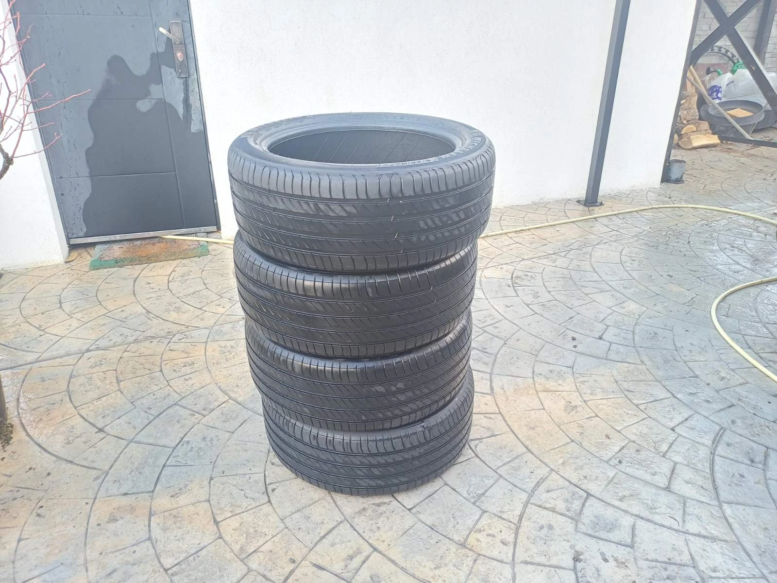 Гуми Летни 245/45R19
