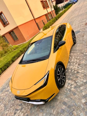 Toyota Prius Gold / 10   / Plug in Hybrid  | Mobile.bg    2
