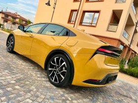 Toyota Prius Gold / 10   / Plug in Hybrid  | Mobile.bg    4