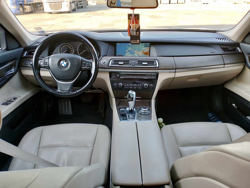 BMW 730, снимка 11 - Автомобили и джипове - 44561877