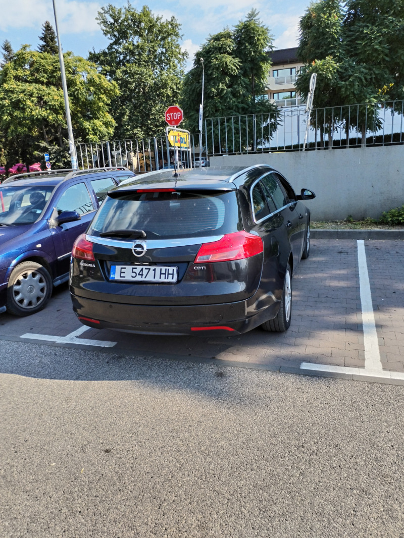 Opel Insignia, снимка 3 - Автомобили и джипове - 46278785