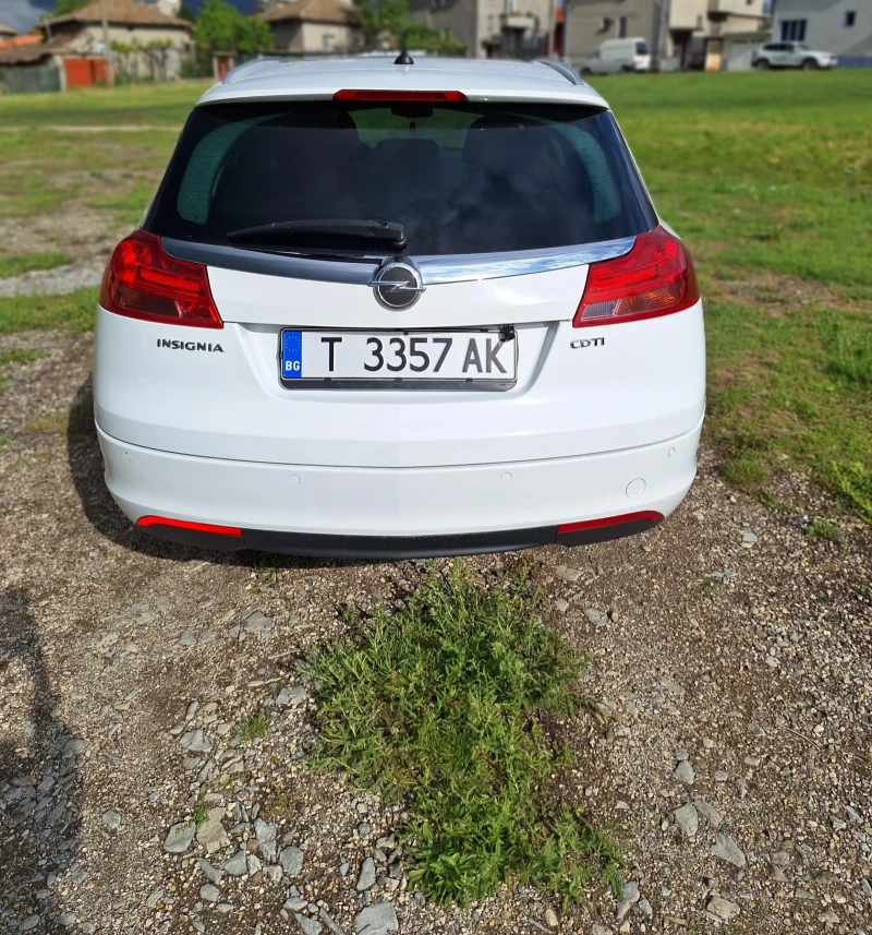 Opel Insignia, снимка 2 - Автомобили и джипове - 48984119