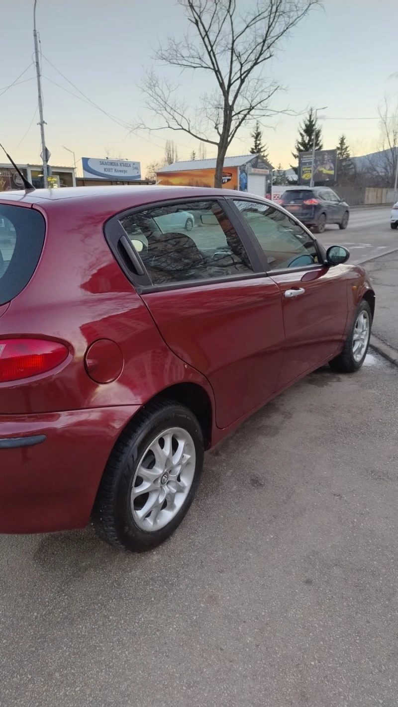 Alfa Romeo 147 TSPARK 1.6, снимка 3 - Автомобили и джипове - 52400121