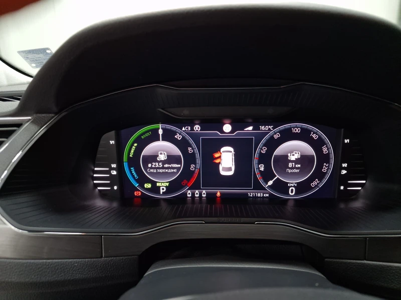Skoda Superb iV Plug in Hybrid, снимка 9 - Автомобили и джипове - 52588550