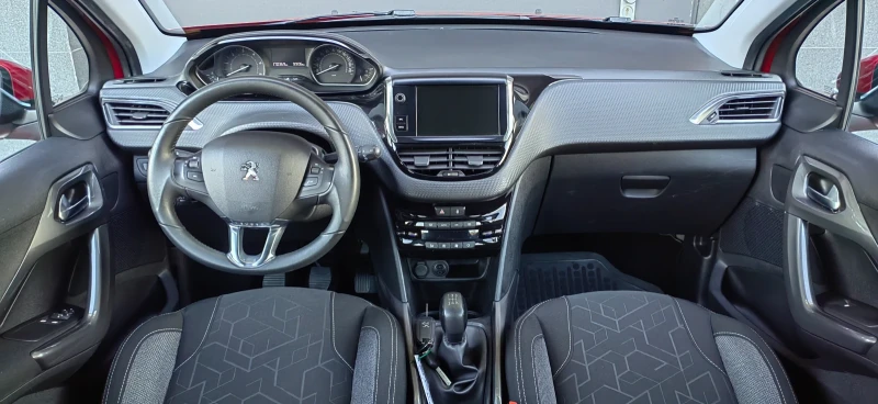 Peugeot 2008 1.6 BLUE HDI ACTIV FACELIFT, снимка 8 - Автомобили и джипове - 52922156