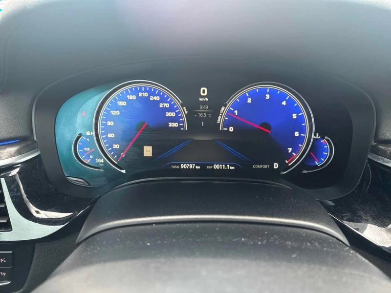 BMW 550 * M550i xDrive * CARFAX * ЦЕНА ДО БГ, снимка 8 - Автомобили и джипове - 52977591