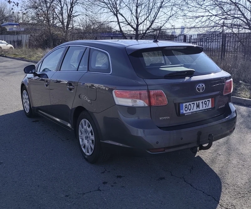Toyota Avensis 2.0 D-4D 126HP GERMANY, снимка 5 - Автомобили и джипове - 53157569
