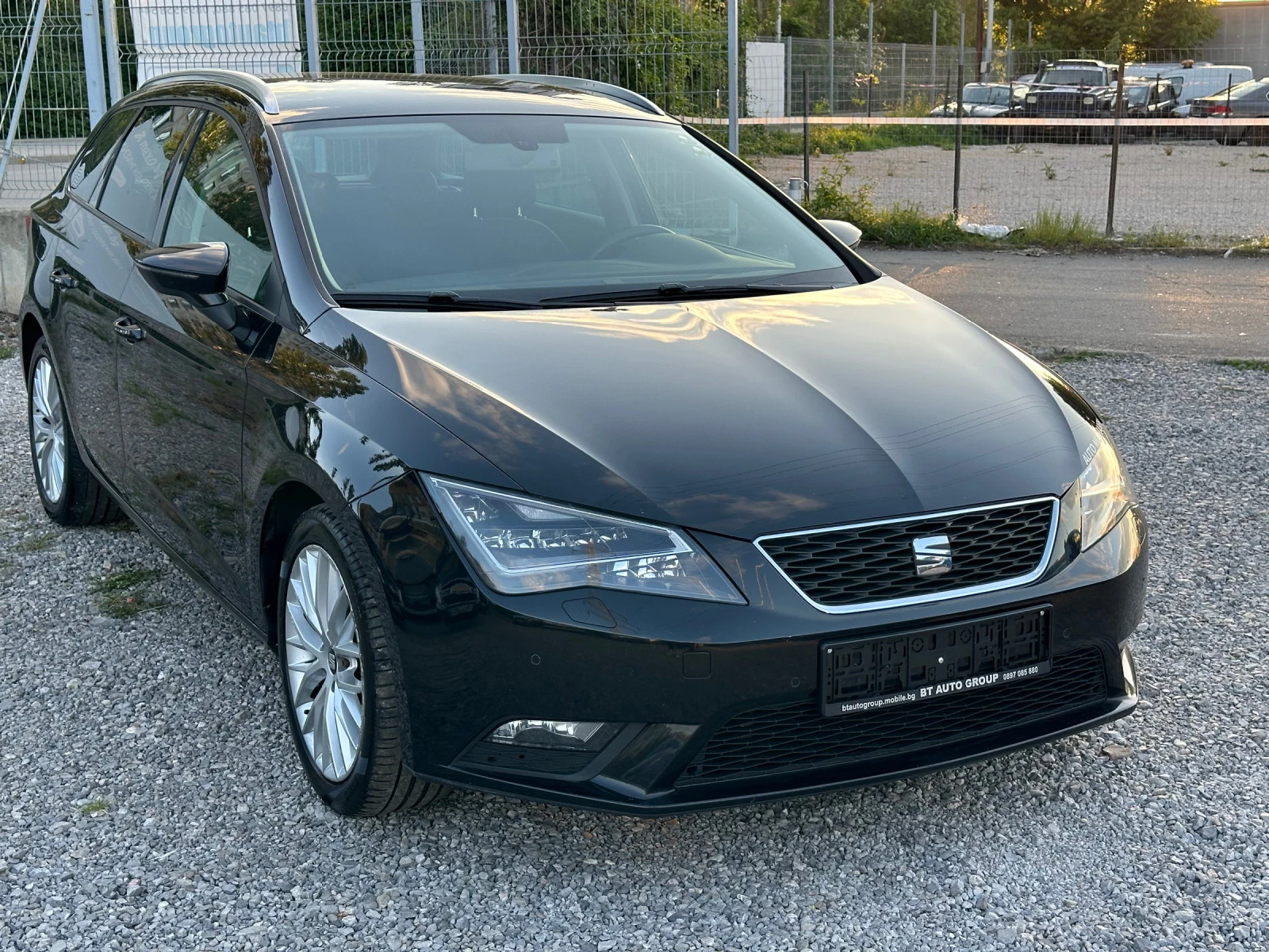 Seat Leon 1.6TDI * * 4х4* * FULL LED* * СЕРВИЗНА ИСТОРИЯ* *  - [1] 