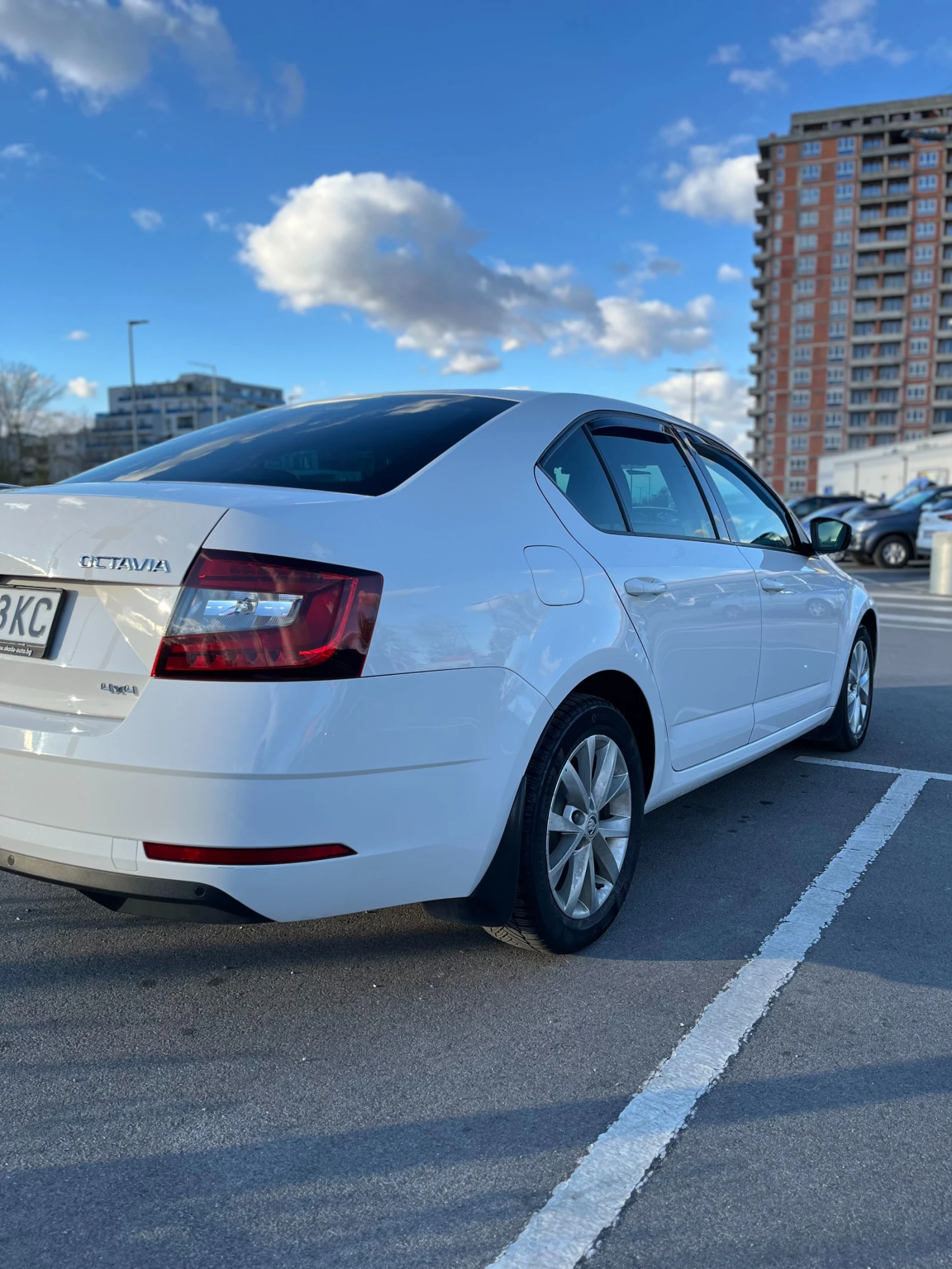 Skoda Octavia 2.0 TDI 150к.с, Style, 4x4 - изображение 5