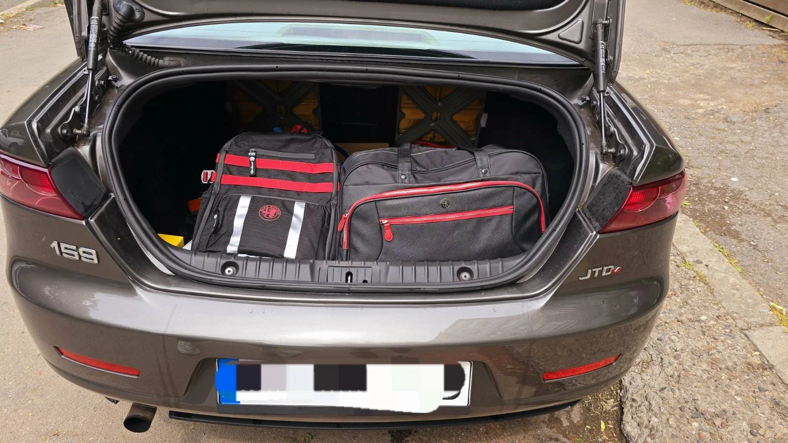 Alfa Romeo 159  - изображение 7